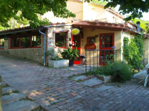 Гостиница Agriturismo Becerca Vegan  Серра-Сан-Квирико